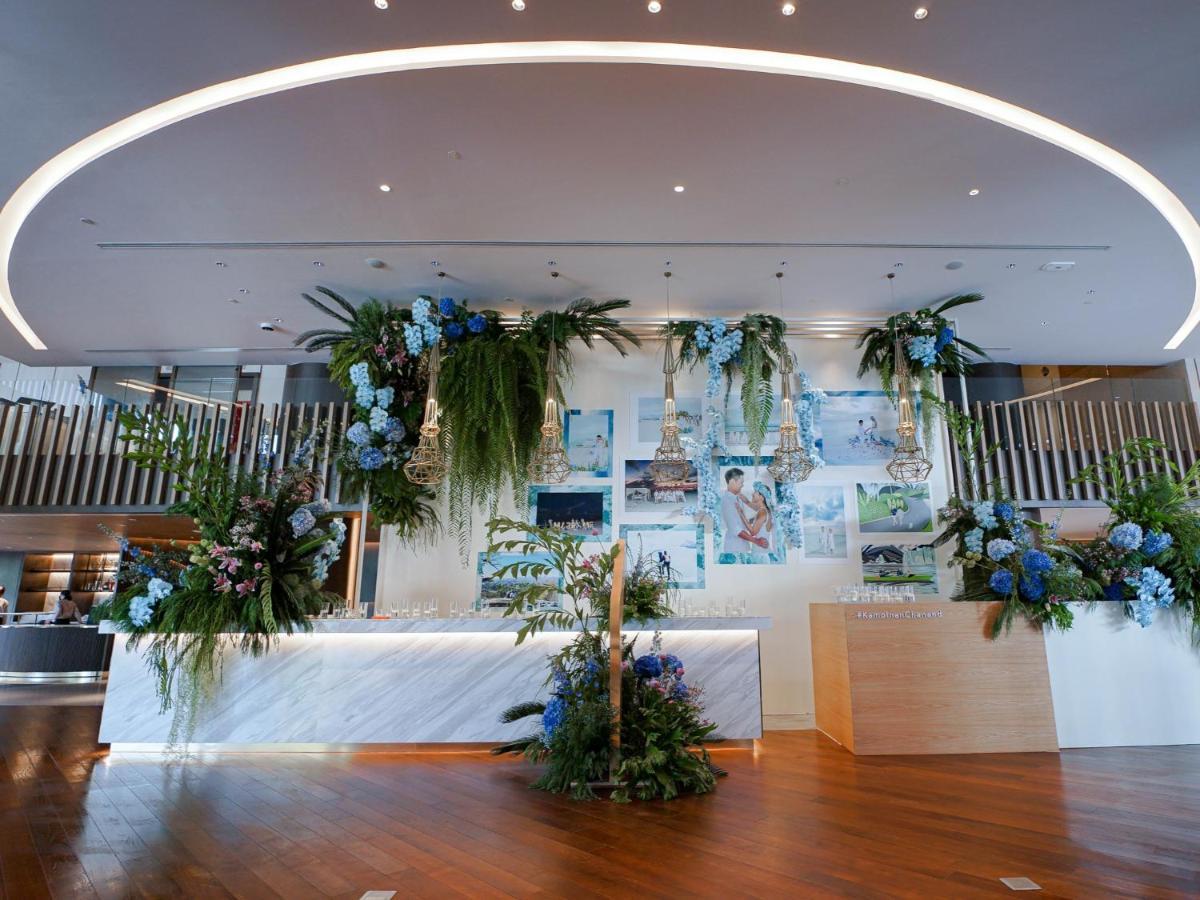 Chatrium Grand Bangkok Luaran gambar The lobby of the hotel