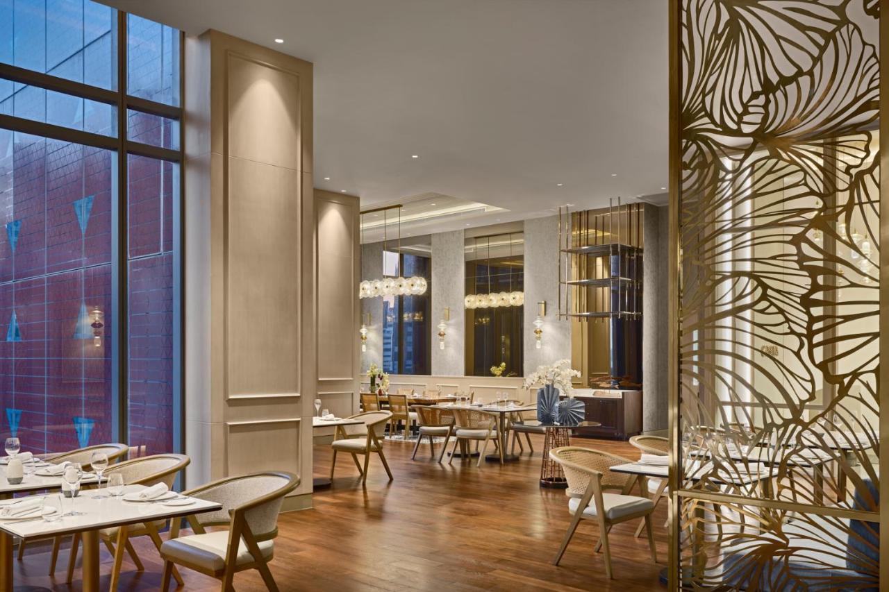 Chatrium Grand Bangkok Luaran gambar The restaurant
