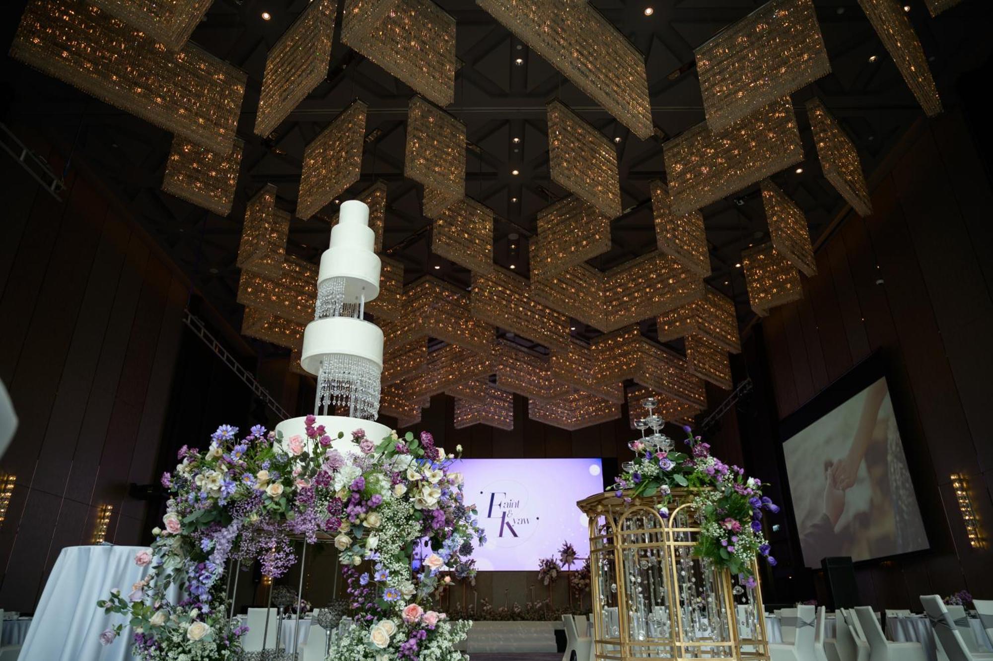 Chatrium Grand Bangkok Luaran gambar The interior of the main hall